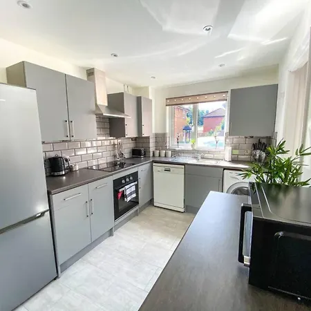 Quiet Location Next To Cmk Villa Milton Keynes Exterior photo